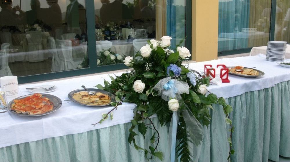 Hotel Ristorante Il Grillo Acquaviva Picena Exterior photo